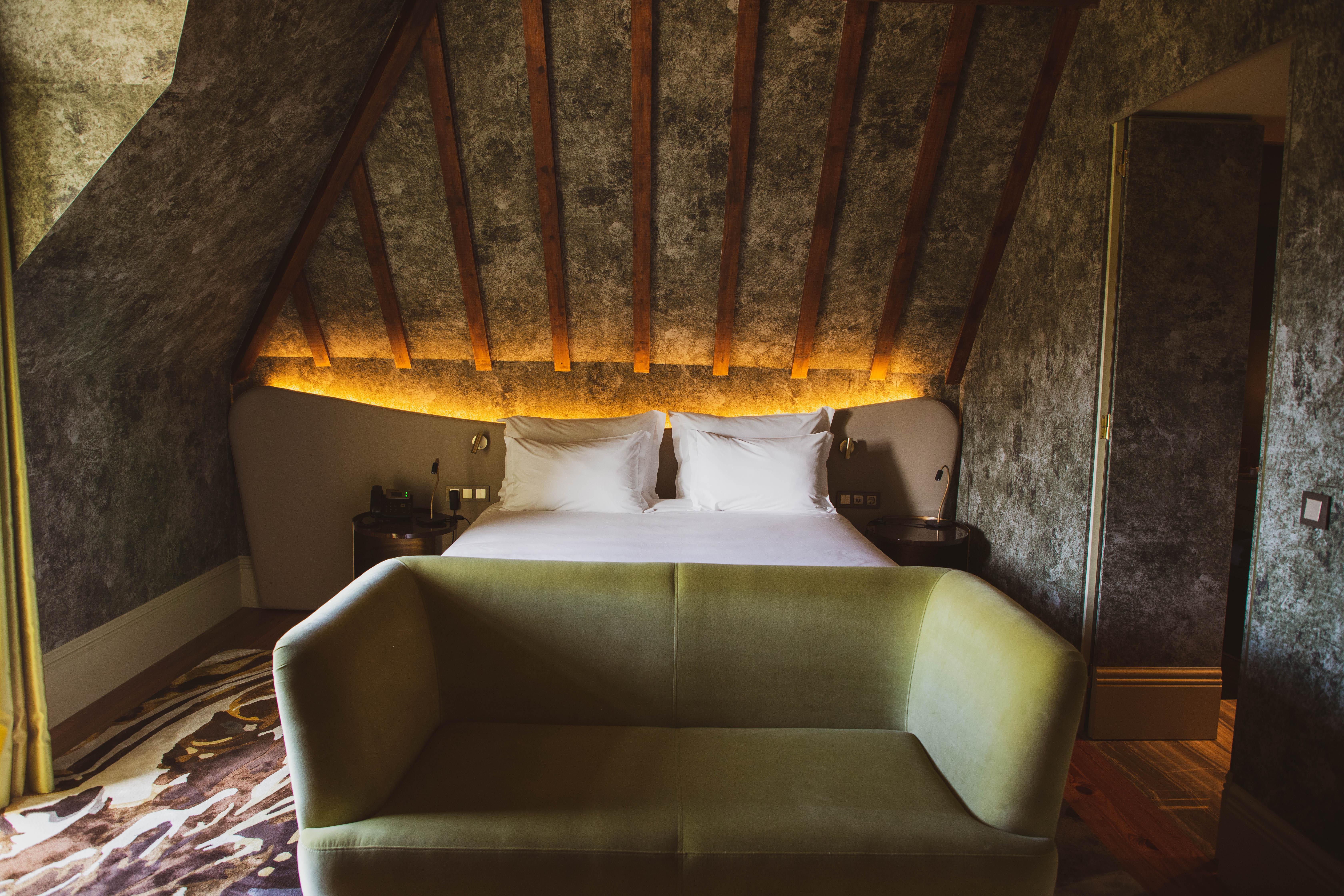 Vila Foz Hotel & Spa - Member Of Design Hotels Porto Kültér fotó A room at the hotel